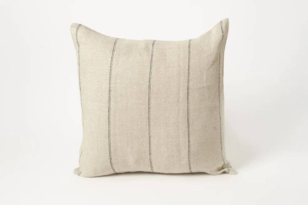 Abans Cushion 20 x 20
