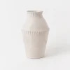 Pierre Vase