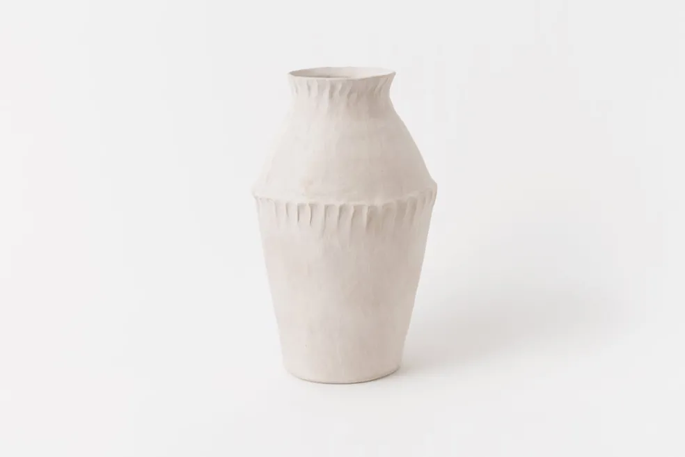 Pierre Vase